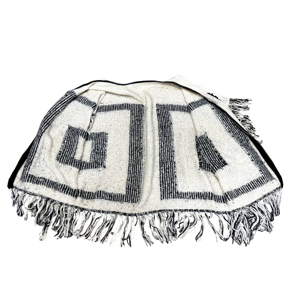 CCC Handcrafted Luxury Black White Poncho Geometric Design Fringe Knit Zip Up OS - Picture 9 of 9